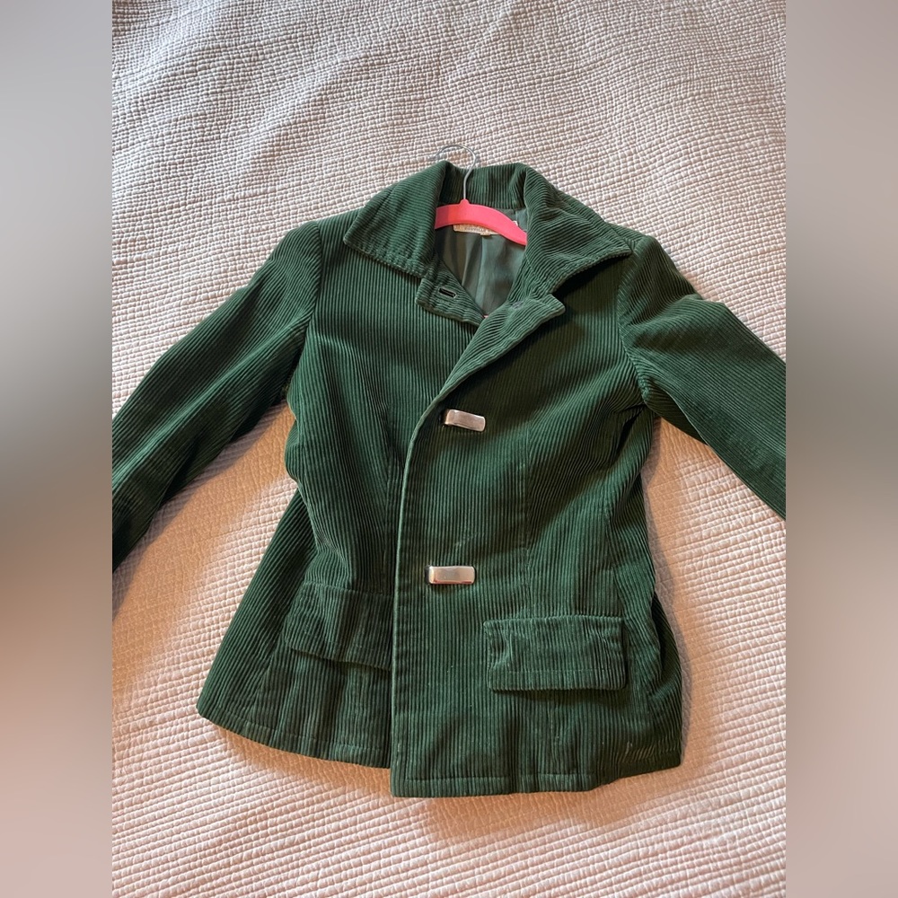 Givenchy Coat from Hepburn era. Piece of fashion history. Snap buttons 🚨🚨🚨